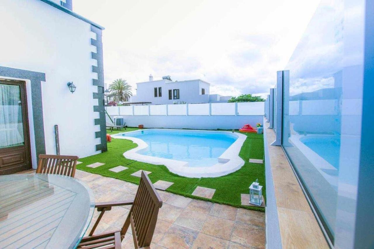 Villa Palacios Herrero Tahiche Екстер'єр фото